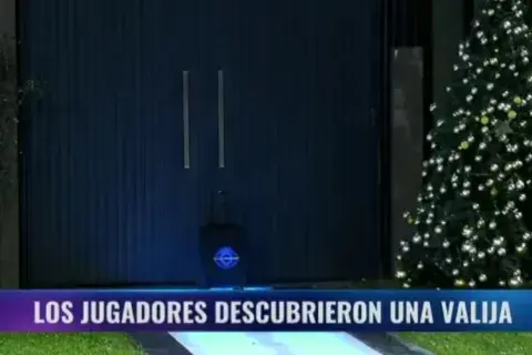 ¿Qué había en la valija que sorprendió a los hermanitos?