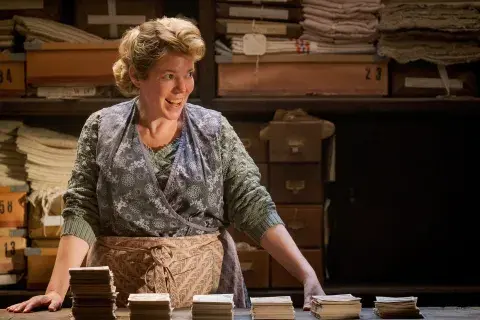 A Olivia Colman le tocó el papel de villana. A Olivia Colman le tocó el papel de villana.