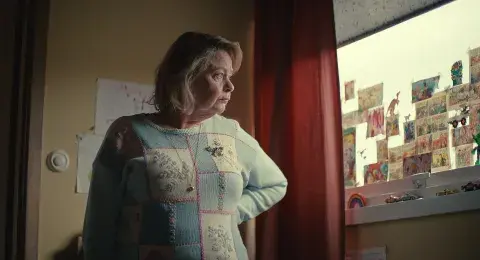 Gracias, lo siento fue escrita por Marie Østerbye y dirigida por Lisa Aschan. Gracias, lo siento fue escrita por Marie Østerbye y dirigida por Lisa Aschan.