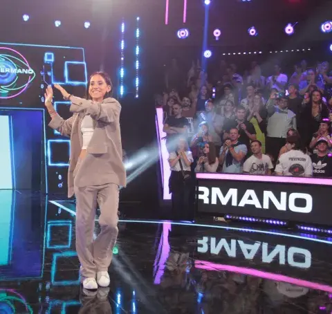Así ingresaba Lucía a la casa de Gran Hermano. Así ingresaba Lucía a la casa de Gran Hermano.