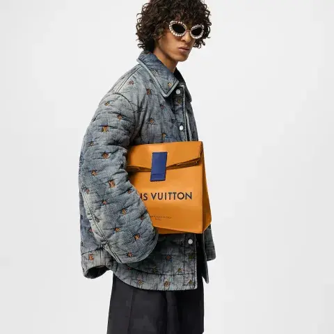 El bolso de lujo para sándwich de Louis Vuitton. El bolso de lujo para sándwich de Louis Vuitton.