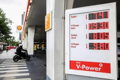 La nafta aumentó un 27%. La nafta aumentó un 27%.