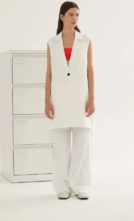 Chaleco largo y pantalon sastrero, Ayres $103.920 y $36.803 Chaleco largo y pantalon sastrero, Ayres $103.920 y $36.803