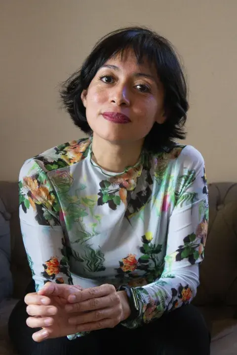 Brenda Navarro es mexicana; publicó dos novelas: Casas vacías y Cenizas en la boca (Sexto piso), cuando se mudó a España. Brenda Navarro es mexicana; publicó dos novelas: Casas vacías y Cenizas en la boca (Sexto piso), cuando se mudó a España.