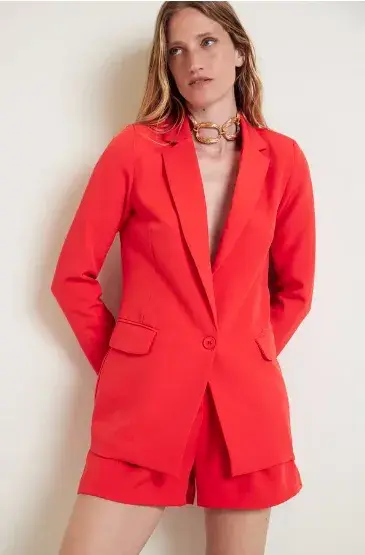 Blazer y bermuda, Cuesta Blanca $30.890 y $14.890 Blazer y bermuda, Cuesta Blanca $30.890 y $14.890