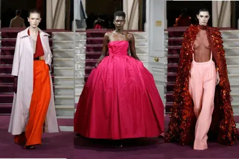 La paleta de los rosas y los rojos en el desfile de Valentino en Paris. La paleta de los rosas y los rojos en el desfile de Valentino en Paris.