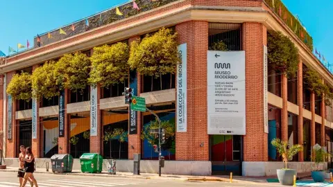El Museo Moderno abre gratis contra la ola de calor. El Museo Moderno abre gratis contra la ola de calor.