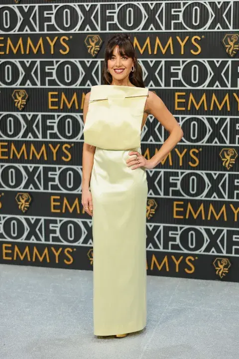 Aubrey Plaza en la alfombra roja de los Premios Emmy 2023. Aubrey Plaza en la alfombra roja de los Premios Emmy 2023.