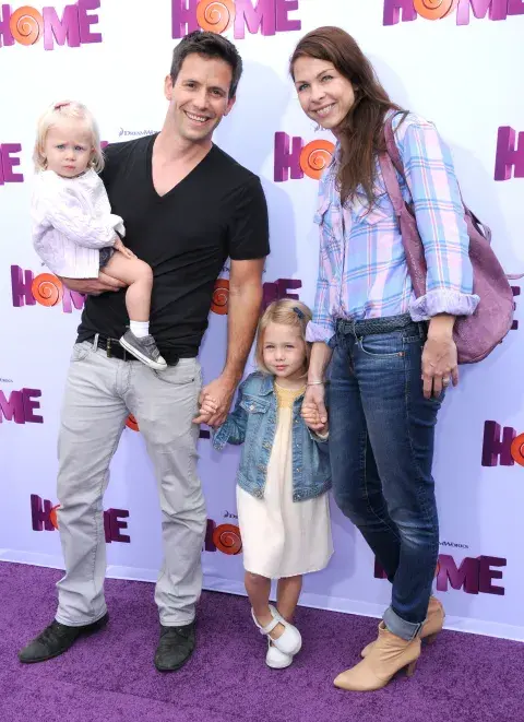 Christian Oliver con Jessica Mazur y sus dos hijas, en 2015, en el estreno de Home. Christian Oliver con Jessica Mazur y sus dos hijas, en 2015, en el estreno de Home.