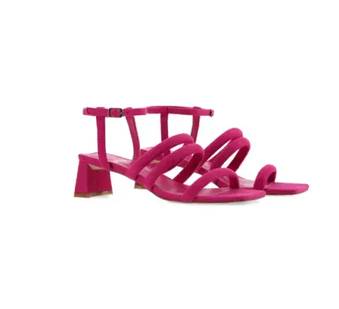 Sandalias con taco medio, Mishka $74.000 Sandalias con taco medio, Mishka $74.000