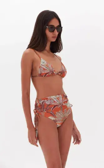 Bikini con bombacha alta, Paula Cahen D´Anvers $83.200 Bikini con bombacha alta, Paula Cahen D´Anvers $83.200