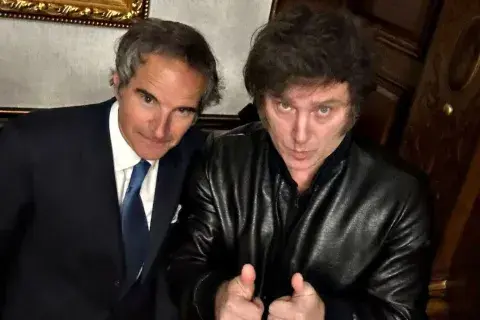 Rafael Grossi con Javier Milei. Rafael Grossi con Javier Milei.