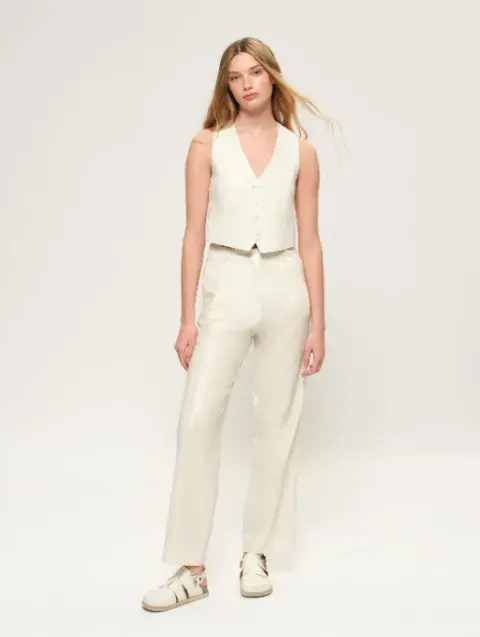 Chaleco y pantalón recto, Prune $89.000 y $89.000 Chaleco y pantalón recto, Prune $89.000 y $89.000