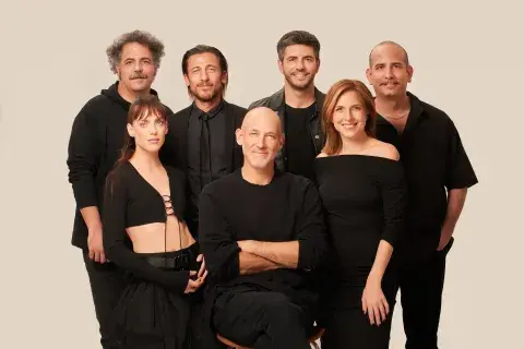 Matías Feldman es el encargado de la dramaturgia y dirección de Reverso. Matías Feldman es el encargado de la dramaturgia y dirección de Reverso.