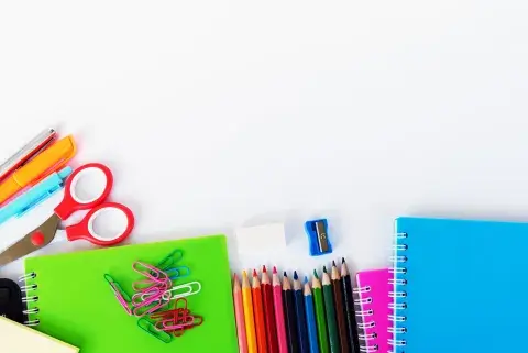 Si el bolsillo lo permite, se sugiere comprar en febrero todo lo que ya sabés que vas a necesitar hasta finalizar las clases. Si el bolsillo lo permite, se sugiere comprar en febrero todo lo que ya sabés que vas a necesitar hasta finalizar las clases.
