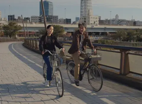Días perfectos, un drama que nos invita a reflexionar sobre la belleza de la cotidianeidad. Días perfectos, un drama que nos invita a reflexionar sobre la belleza de la cotidianeidad.
