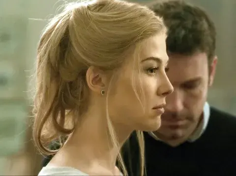 Amy, un estereotipo revisionado de las femme fatale de la década del ochenta. Amy, un estereotipo revisionado de las femme fatale de la década del ochenta.