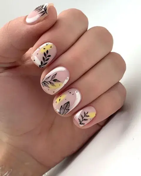 Sobre una base mate, dibujos herbales en blanco, negro y amarillo. Sobre una base mate, dibujos herbales en blanco, negro y amarillo.