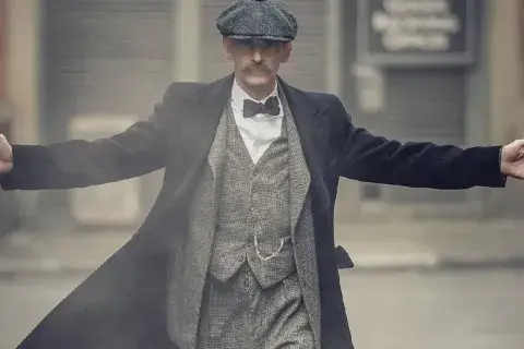 Arthur Shelby, el personaje de Paul Anderson en Peaky Blinders, tenía graves problemas de consumo de drogas. Arthur Shelby, el personaje de Paul Anderson en Peaky Blinders, tenía graves problemas de consumo de drogas.