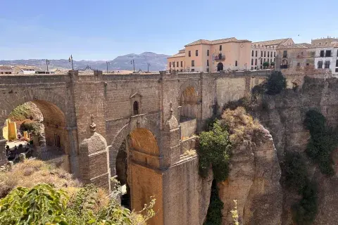 Uno de los pueblos más famosos y milenarios del país. Uno de los pueblos más famosos y milenarios del país.