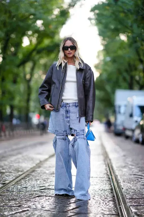Cut out jean con loose fit y tiro bajo. Cut out jean con loose fit y tiro bajo.