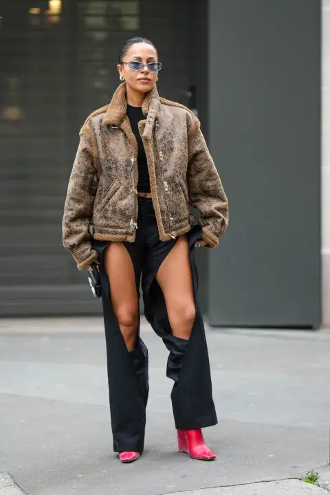 Cut out pant en un look de mucha piel! Cut out pant en un look de mucha piel!