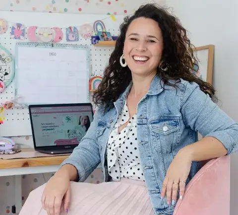 Del más profundo "fracaso", Ale renació con su proyecto Mamá Emprende. Del más profundo "fracaso", Ale renació con su proyecto Mamá Emprende.