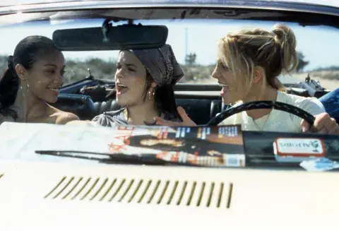 Britney Spears, Zoe Saldaña y Taryn Manning protagonizan Crossroads. Britney Spears, Zoe Saldaña y Taryn Manning protagonizan Crossroads.
