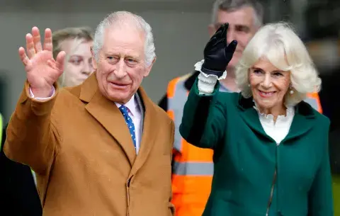 El rey Carlos III y la reina Camila. El rey Carlos III y la reina Camila.