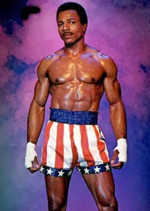Carl Weathers como Apollo Creed en Rocky. Carl Weathers como Apollo Creed en Rocky.