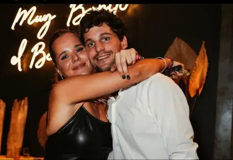 María junto a su hermano, Ramón García Calvo. María junto a su hermano, Ramón García Calvo.