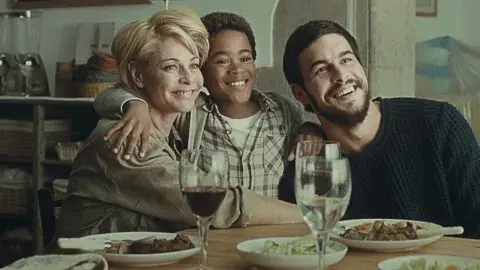 Belén Rueda y Mario Casas en Ismael, la película furor en Netflix. Belén Rueda y Mario Casas en Ismael, la película furor en Netflix.