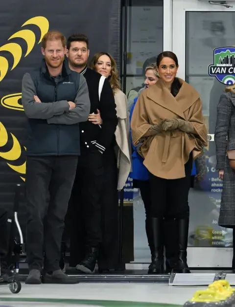 Luisana Lopilato y Michael Bublé con el príncipe Harry y Meghan Markle en Canadá. Luisana Lopilato y Michael Bublé con el príncipe Harry y Meghan Markle en Canadá.