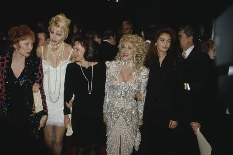 Shirley MacLaine, Daryl Hannah, Sally Field, Dolly Parton y Julia Roberts. Shirley MacLaine, Daryl Hannah, Sally Field, Dolly Parton y Julia Roberts.