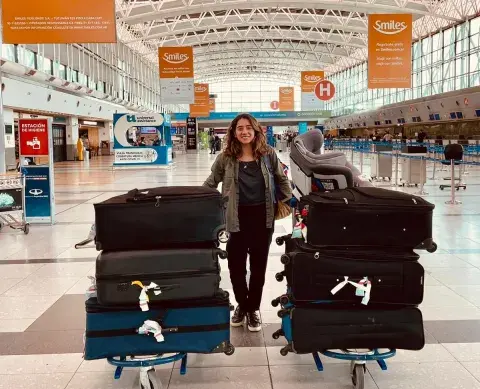 Samantha se mudó junto a su pareja y su hijo a Alemania: no conocen el idioma. Samantha se mudó junto a su pareja y su hijo a Alemania: no conocen el idioma.