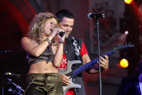 Shakira y Alejandro Sanz. Shakira y Alejandro Sanz.