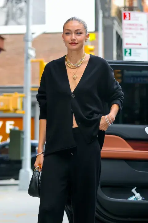 Gigi Hadid por las calles de Nueva York. Gigi Hadid por las calles de Nueva York.