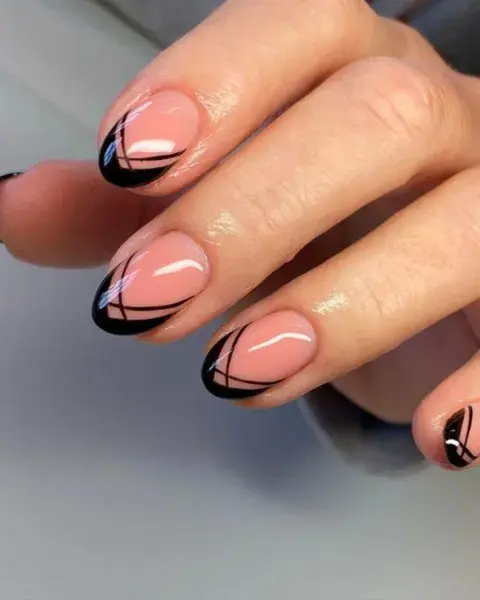 Sobre una base transparente, jugas con la doble francesita.