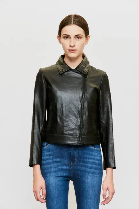 Biker negra de @mishkabuenosaires. Biker negra de @mishkabuenosaires.