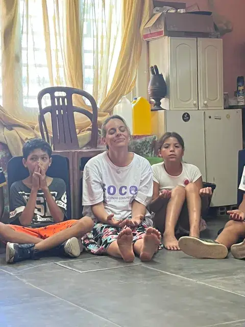 "¿Sabés lo único que importa cuando venimos? Mirarlos a los ojos..." - fueron las palabras de Naty luego de la experiencia. "¿Sabés lo único que importa cuando venimos? Mirarlos a los ojos..." - fueron las palabras de Naty luego de la experiencia.