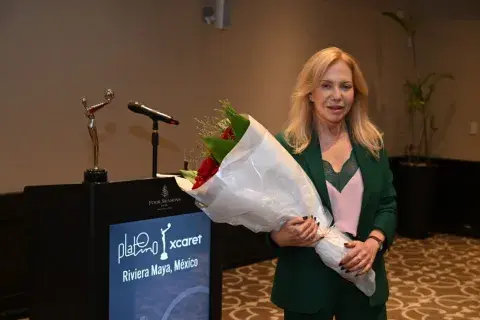 Cecilia Roth en la conferencia de prensa anunciando su premio de honor en los Premios Platino 2024. Cecilia Roth en la conferencia de prensa anunciando su premio de honor en los Premios Platino 2024.