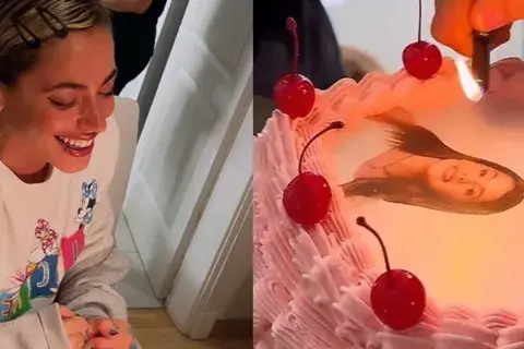 El truco de este postre es que la parte impresa se quema y debajo aparece otra foto de la artista pero actual con el pelo corto y rubio El truco de este postre es que la parte impresa se quema y debajo aparece otra foto de la artista pero actual con el pelo corto y rubio