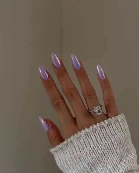 El lila es otro de los colores de moda esta temporada y en brillante, es otra opción súper divertida. El lila es otro de los colores de moda esta temporada y en brillante, es otra opción súper divertida.