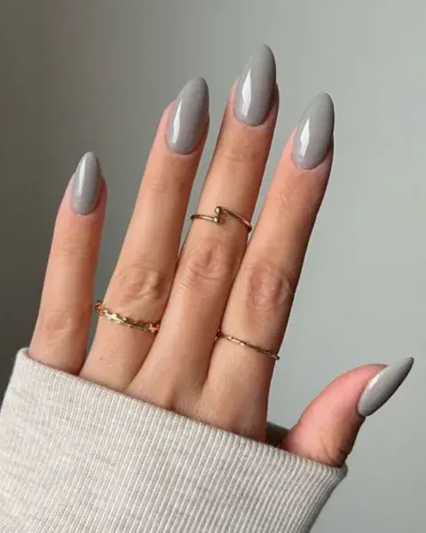 En un tono y brillante, elegís un gris que no sea muy oscuro. En un tono y brillante, elegís un gris que no sea muy oscuro.