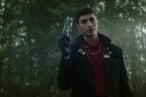 Dead Boy Detectives tiene una sola temporada de 25 episodios. Dead Boy Detectives tiene una sola temporada de 25 episodios.