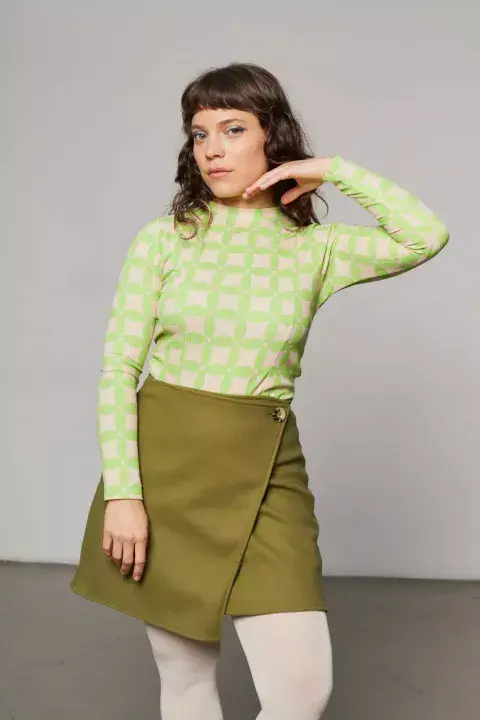 De morley, con estampa en verde lima. @fogatienda De morley, con estampa en verde lima. @fogatienda