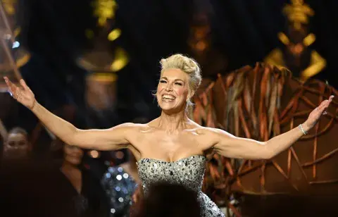 Hannah Waddingham en los Premios Olivier 2024. Hannah Waddingham en los Premios Olivier 2024.
