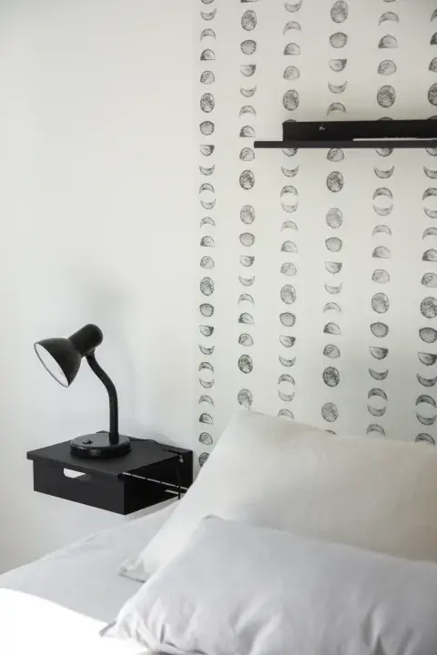 Mesa de luz empotrada, ideal para monoambiente. Mesa de luz empotrada, ideal para monoambiente.