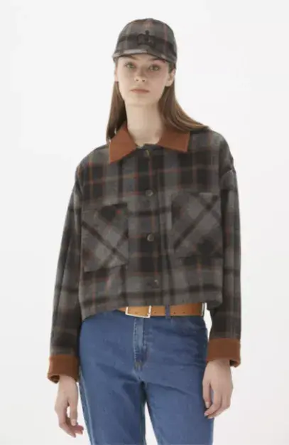 A cuadros. Paula Cahen D´Anvers, $325.900 A cuadros. Paula Cahen D´Anvers, $325.900
