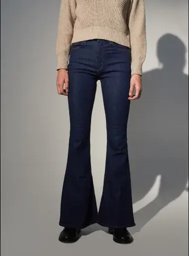 Jean bootcut, Cibeles $95.000 Jean bootcut, Cibeles $95.000